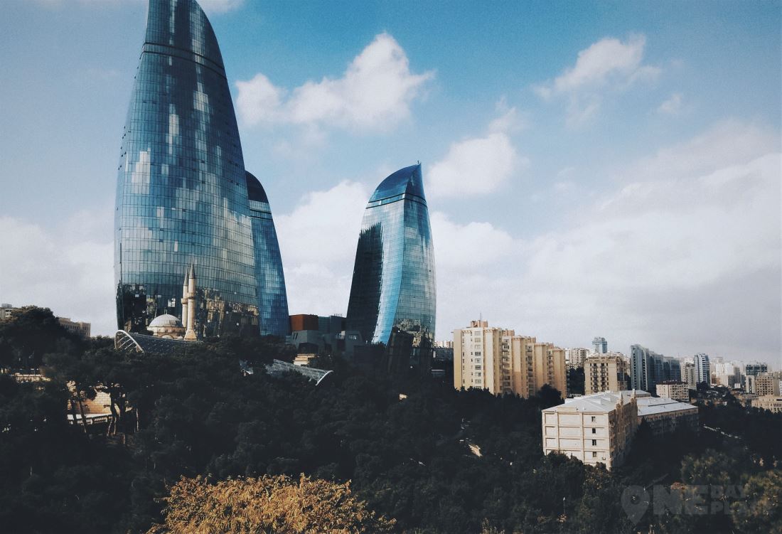 Баку пламенные башни
