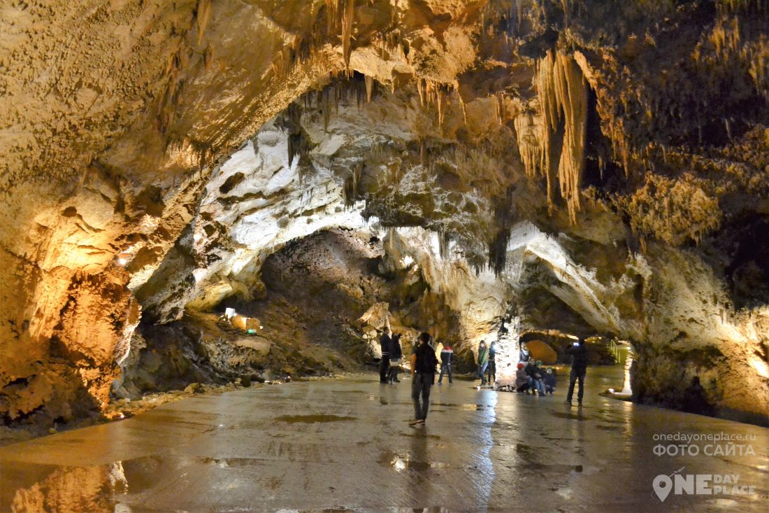 Пещеры Черногории