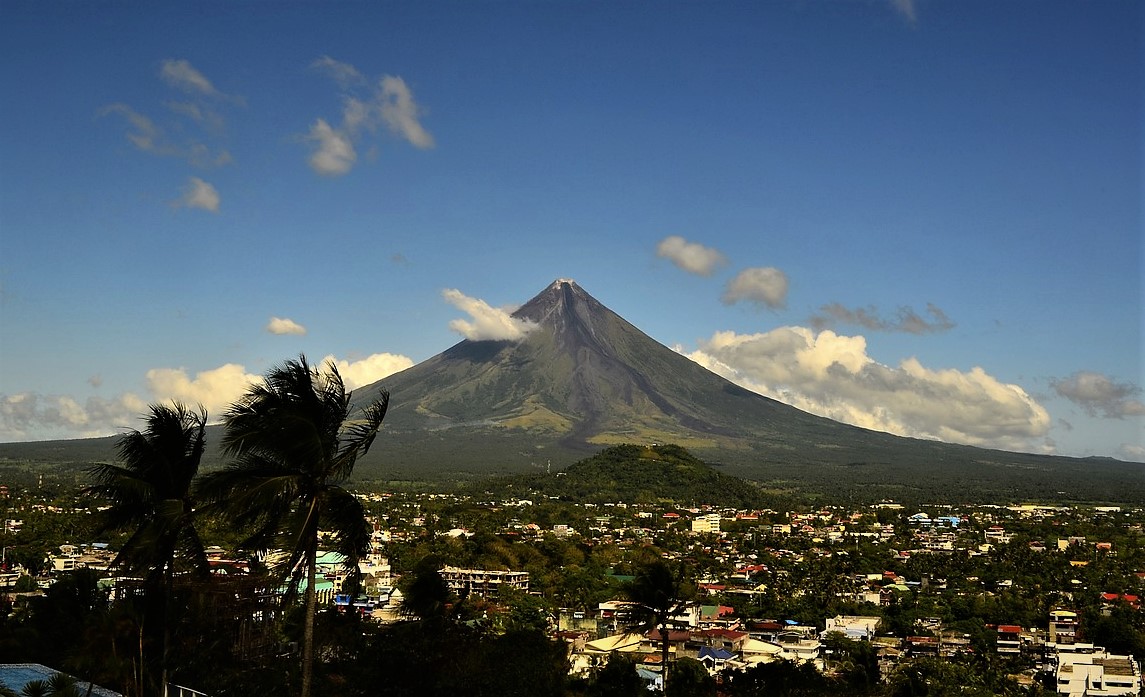 Вулкан Майон, Филиппины
